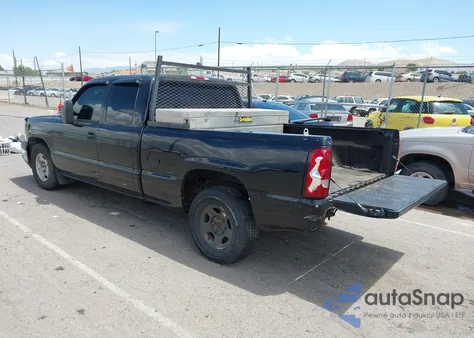 2004 Chevrolet Silverado 1500 Ls z USA, uszkodzony, nr VIN 2GCEC19V941113411
